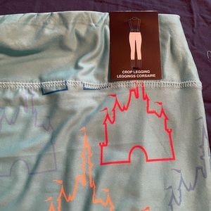 Authentic Disney Park Cinderella Castle Crop Leggings